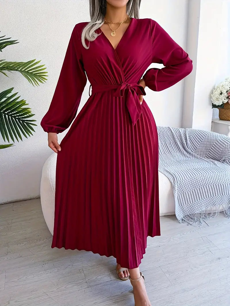 Verónica Effortless Pleated Midi Dress Chic Silhouette Collection