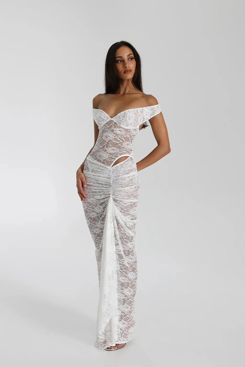 AURA LACE MAXI DRESS