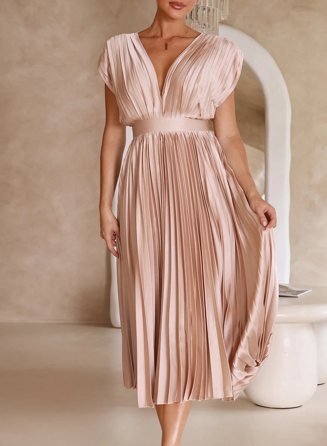 Nélida Chic Long Dress for Women Silhouette Collection