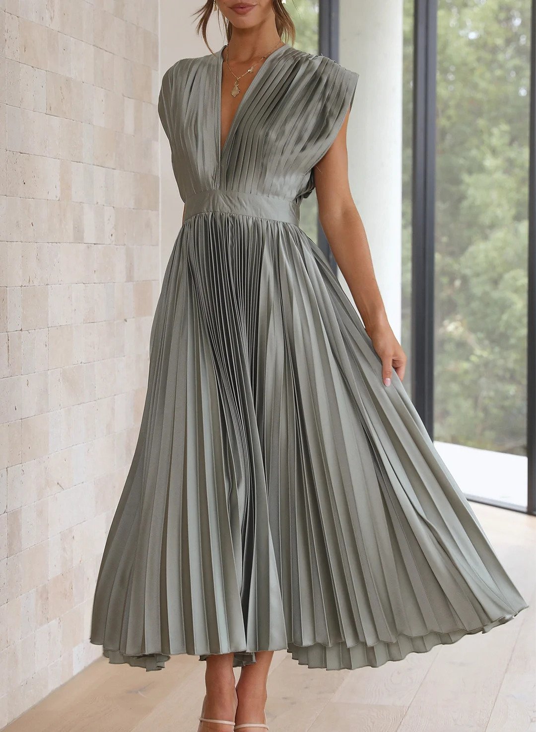 Nélida Chic Long Dress for Women Silhouette Collection