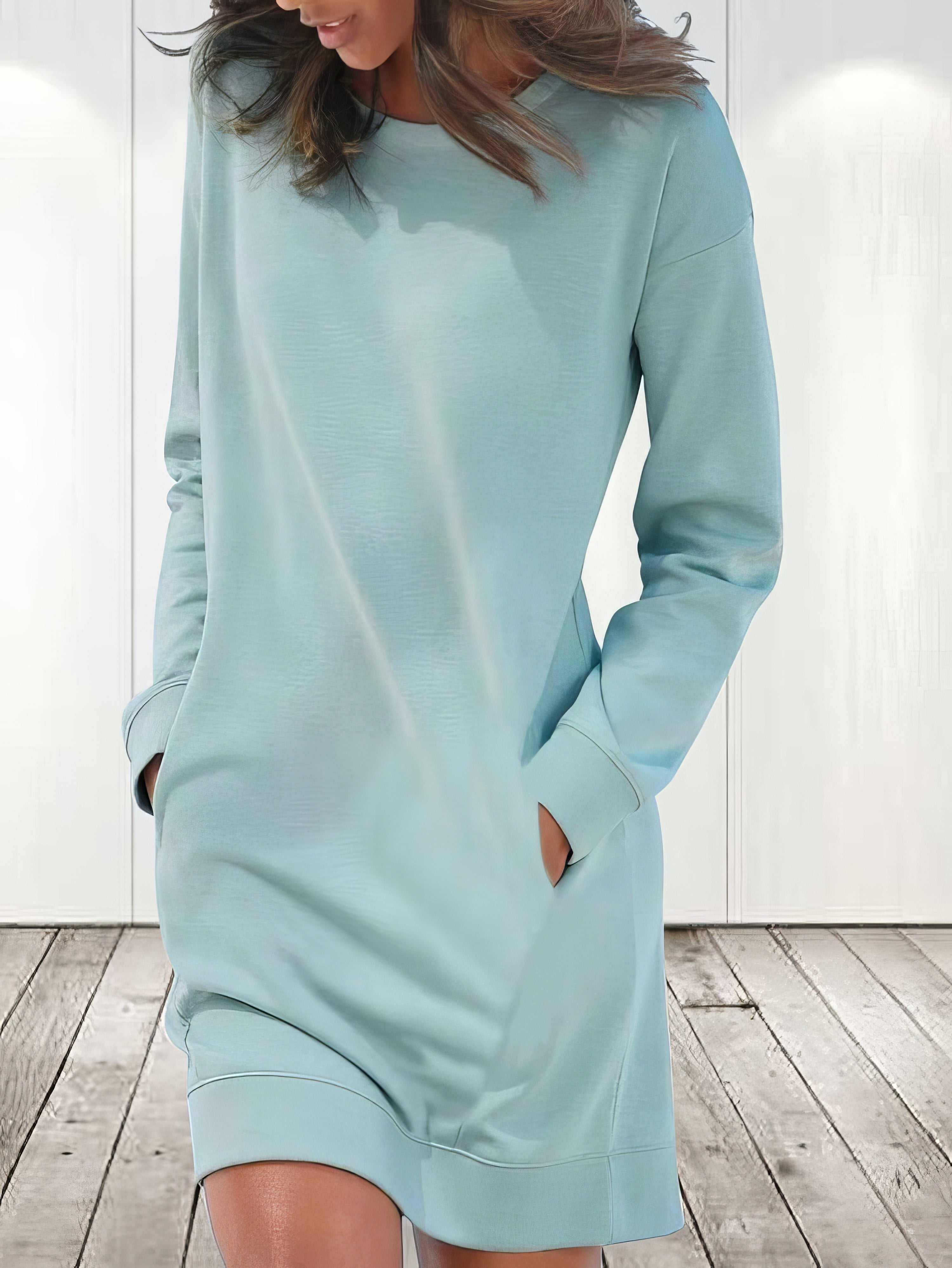 Paula | Modern and comfortable winter dress