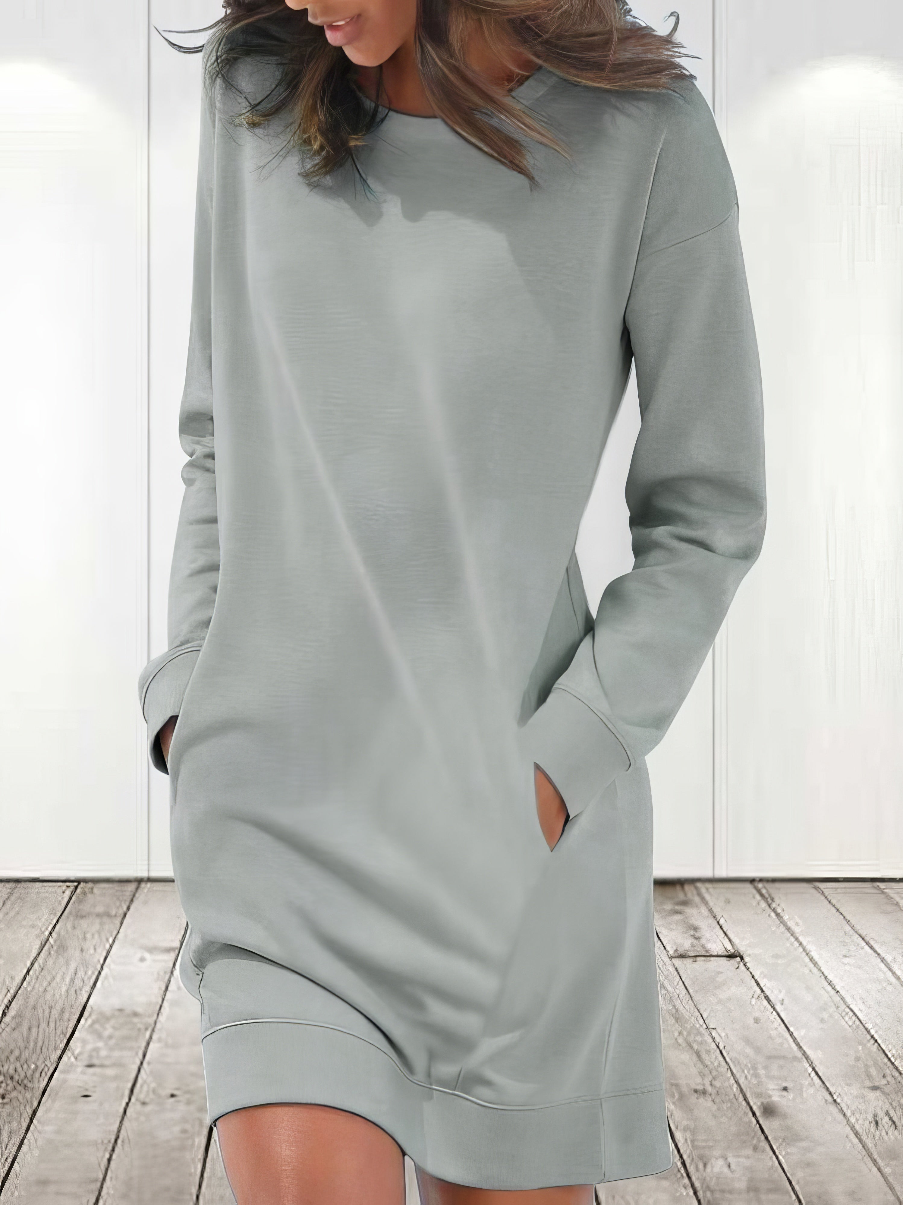 Paula | Modern and comfortable winter dress