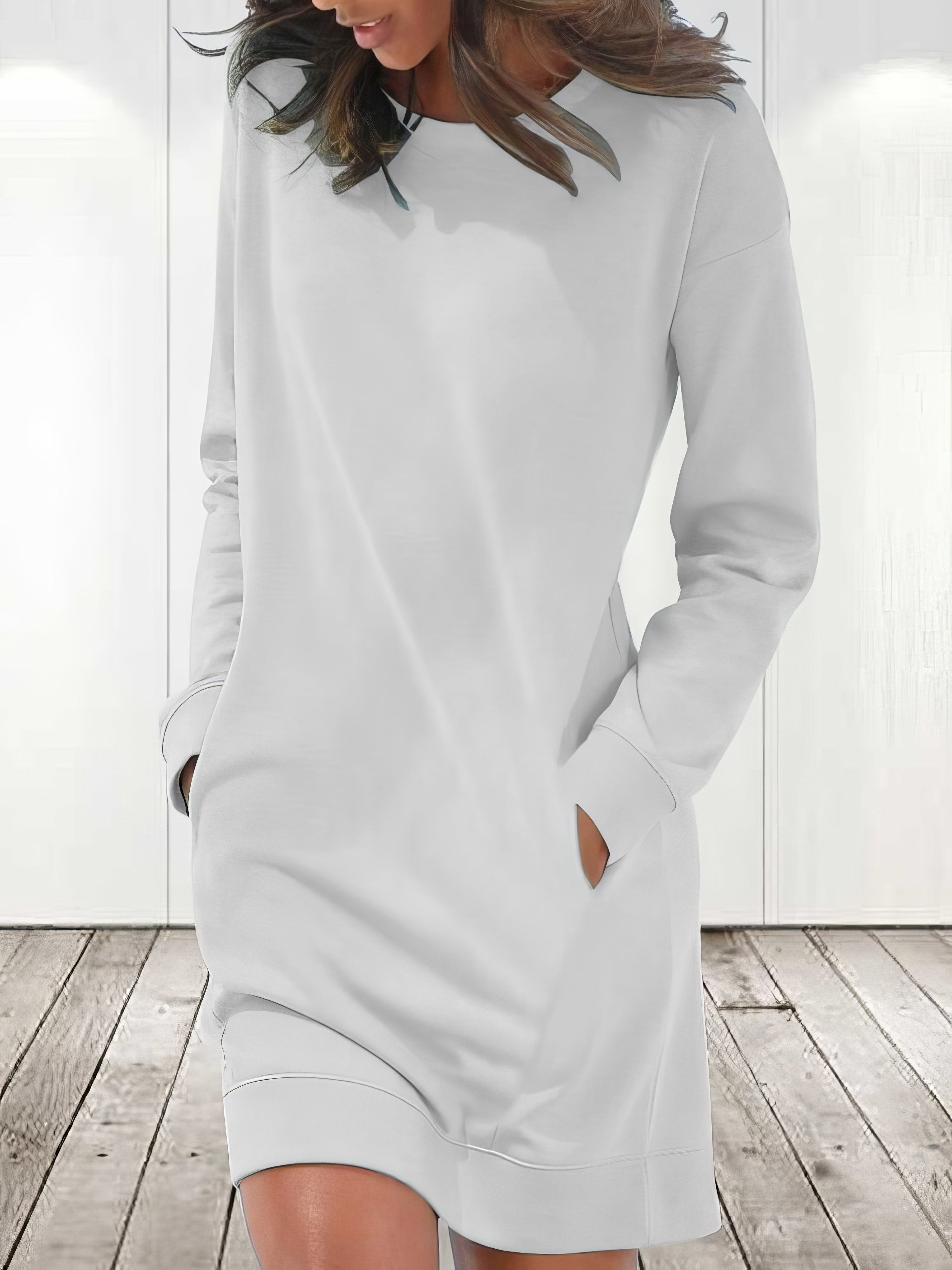 Paula | Modern and comfortable winter dress